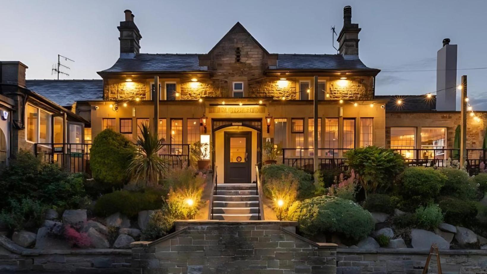 The Cross Scythes Hotel Sheffield Kültér fotó